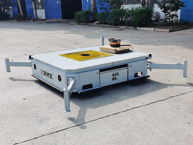 Carrinho de transferência sem trilhas em movimento omnidirecional