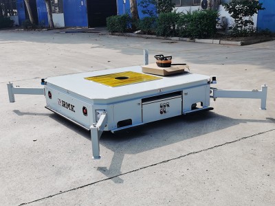 Carrinho de transferência sem trilhas em movimento omnidirecional